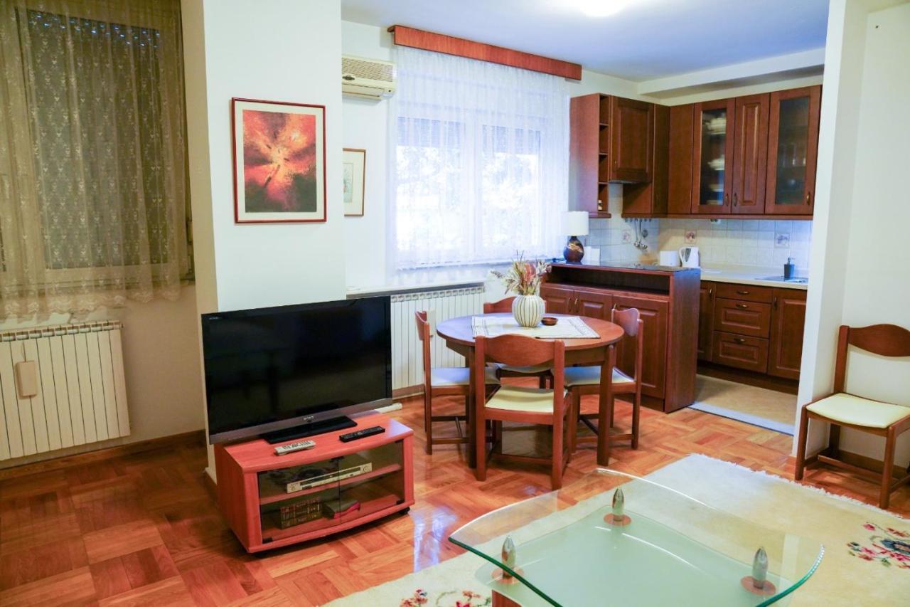 Skopjepad - Centrally Located, Stylish Pad Esterno foto